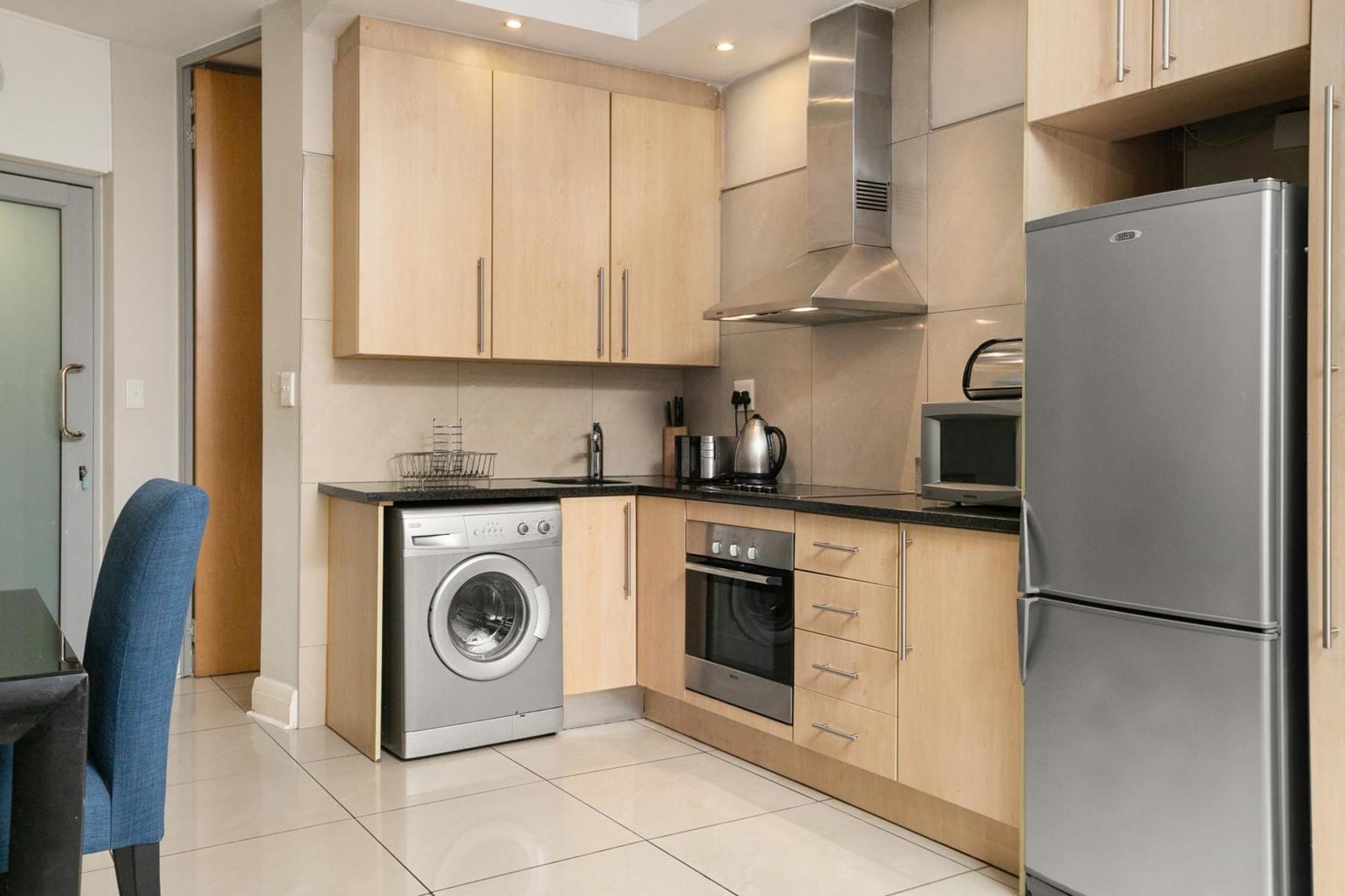 Hydro Park Residences In Sandton With Generator Йоханнесбург Экстерьер фото