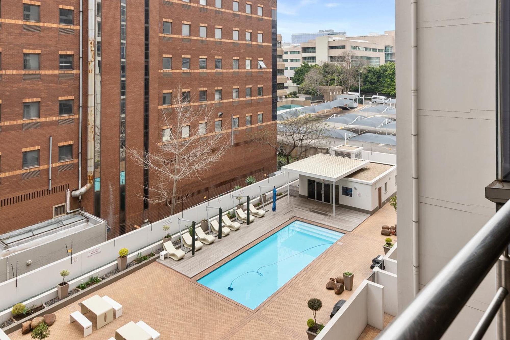 Hydro Park Residences In Sandton With Generator Йоханнесбург Экстерьер фото