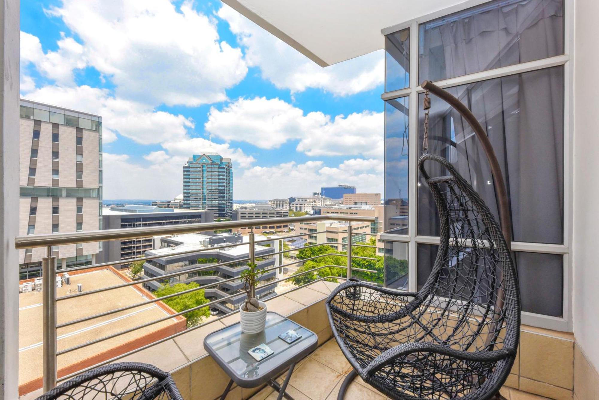 Hydro Park Residences In Sandton With Generator Йоханнесбург Экстерьер фото