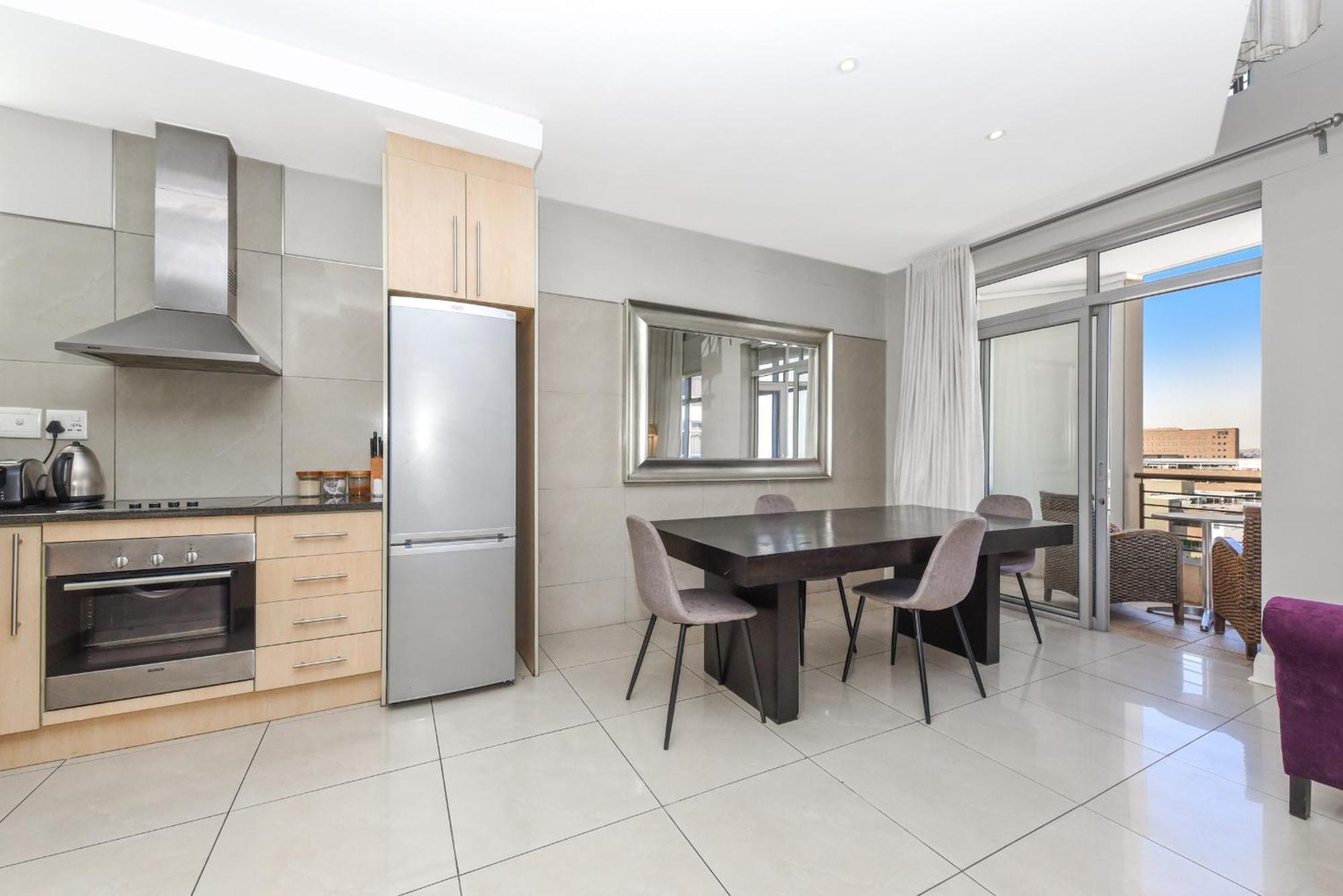 Hydro Park Residences In Sandton With Generator Йоханнесбург Экстерьер фото