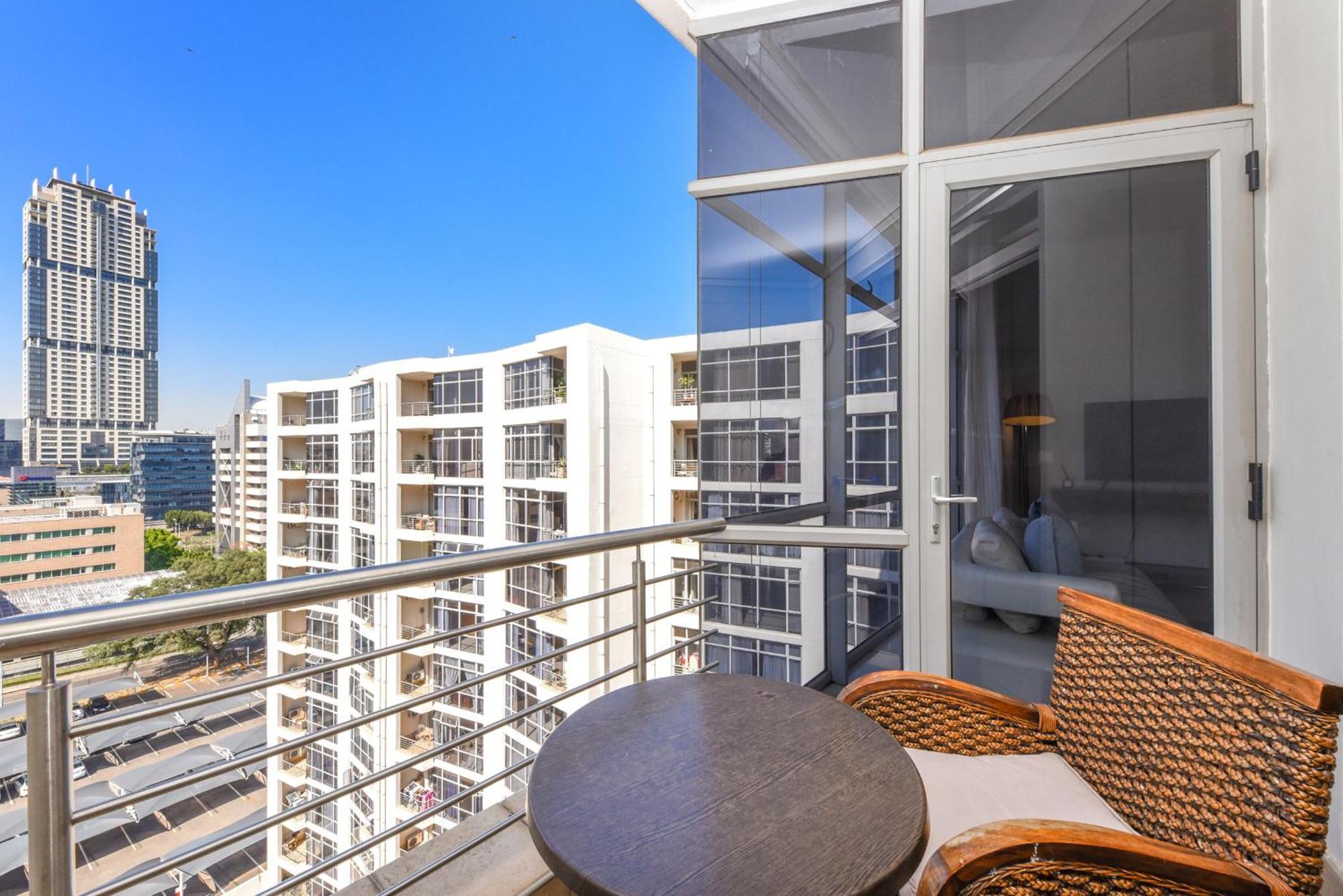 Hydro Park Residences In Sandton With Generator Йоханнесбург Экстерьер фото